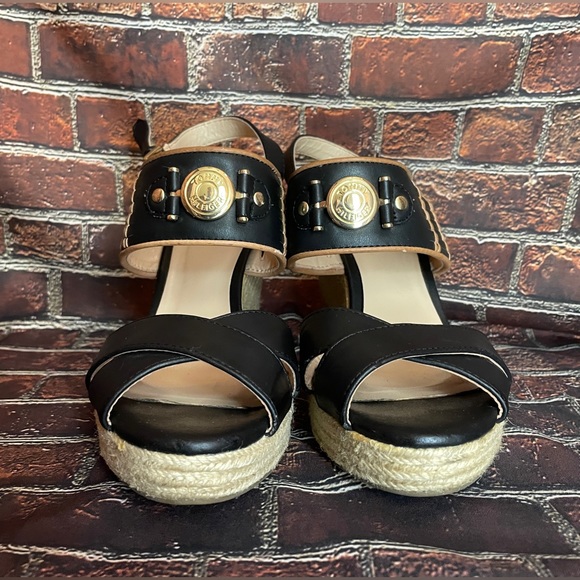 TOMMY HILFIGER Women’s Size 9 Black & Tan 4” Espadrille Wedge Sandal - Picture 2 of 11